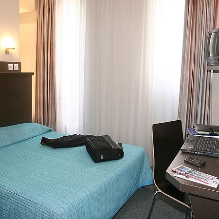 Hotel Amarys Simart Paris Rom bilde