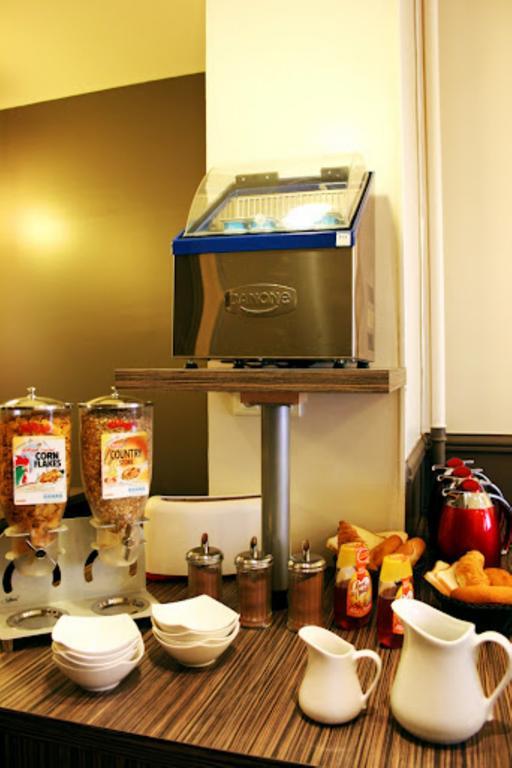 Hotel Amarys Simart Paris Eksteriør bilde